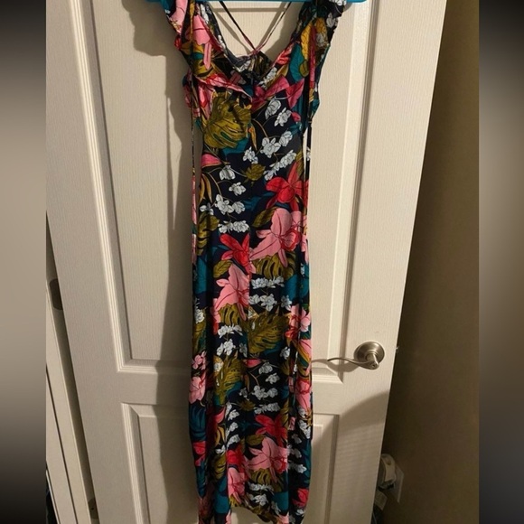 Women’s Floral Maxi Dress Medium Tropical Pink Flowers Open sides Off shoulder - Picture 4 of 8